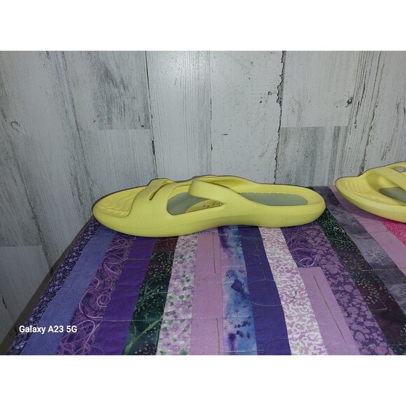 Tony Little Cheeks Health Slide with Gel Footbed Color Yellow Size 11 - Picture 6 of 8